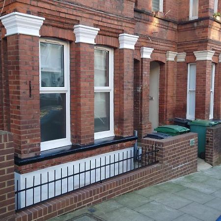 Apartamento Stylish 2-Bed Flat In The Heart Of West Hampstead Londres Exterior foto
