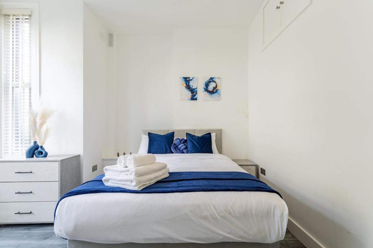 Apartamento Stylish 2-Bed Flat In The Heart Of West Hampstead Londres Exterior foto