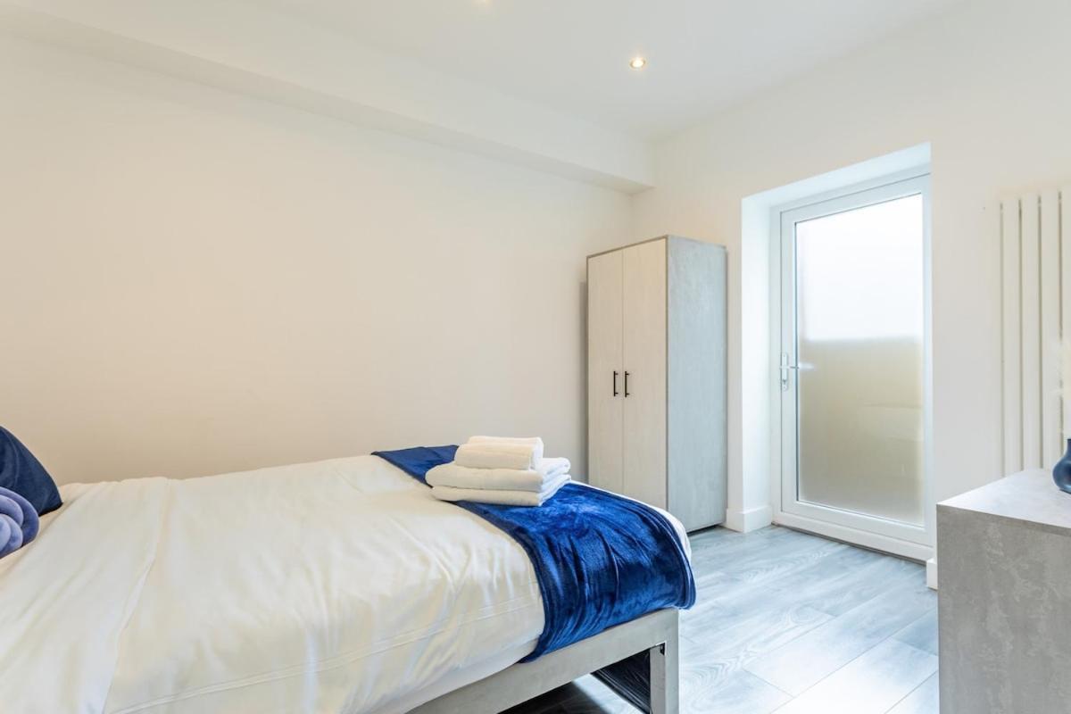 Apartamento Stylish 2-Bed Flat In The Heart Of West Hampstead Londres Exterior foto