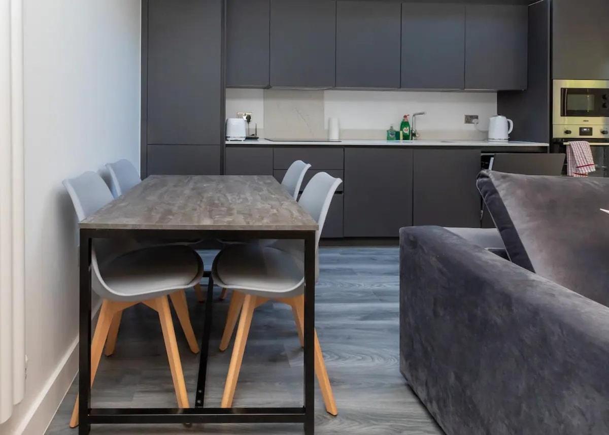 Apartamento Stylish 2-Bed Flat In The Heart Of West Hampstead Londres Exterior foto