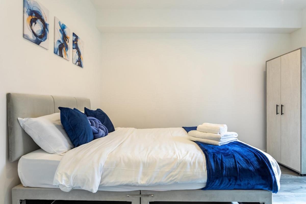 Apartamento Stylish 2-Bed Flat In The Heart Of West Hampstead Londres Exterior foto