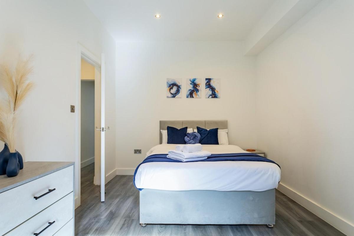 Apartamento Stylish 2-Bed Flat In The Heart Of West Hampstead Londres Exterior foto