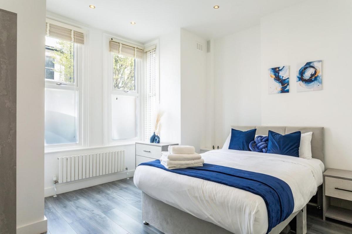 Apartamento Stylish 2-Bed Flat In The Heart Of West Hampstead Londres Exterior foto