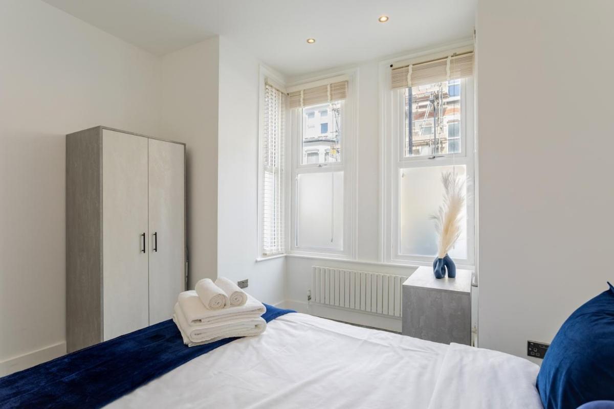 Apartamento Stylish 2-Bed Flat In The Heart Of West Hampstead Londres Exterior foto